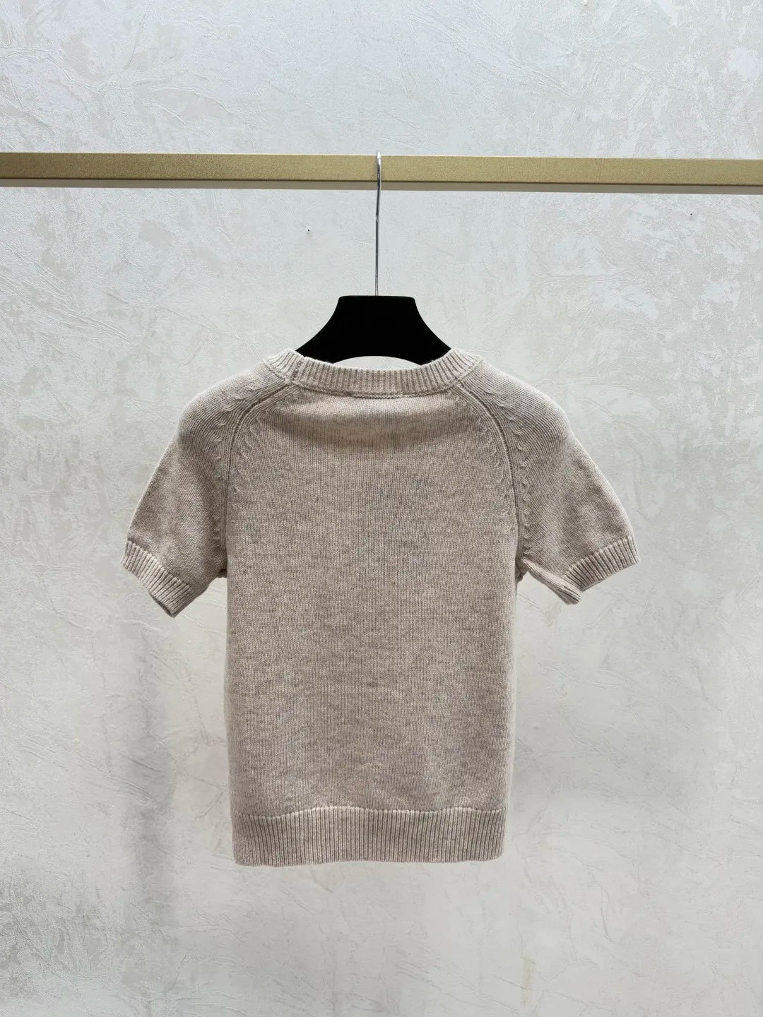 25 Early Spring New Round Neck Knitted Top for Women's Trendy Slimming High End Short Sleeve Top