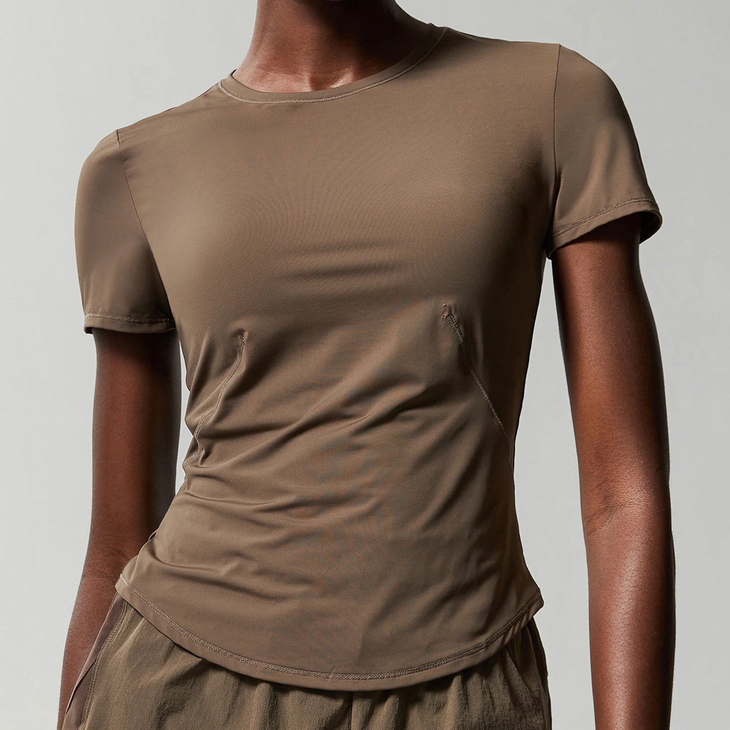 2025 Women's Yoga Tops Chic Solid Color Gym Short Sleeve T-Shirt Slim Fit Shirts Summer Streetwear Basic Crop Tops Gym Wear