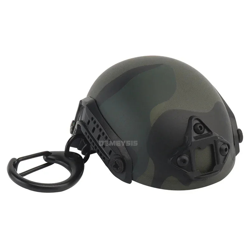 Mini Fast Helmet Keychain Hiking Camping Bottle Cap Opener Decrowner Dummy Helmet Shaped Toy Decoration Gift Outdoor Tool