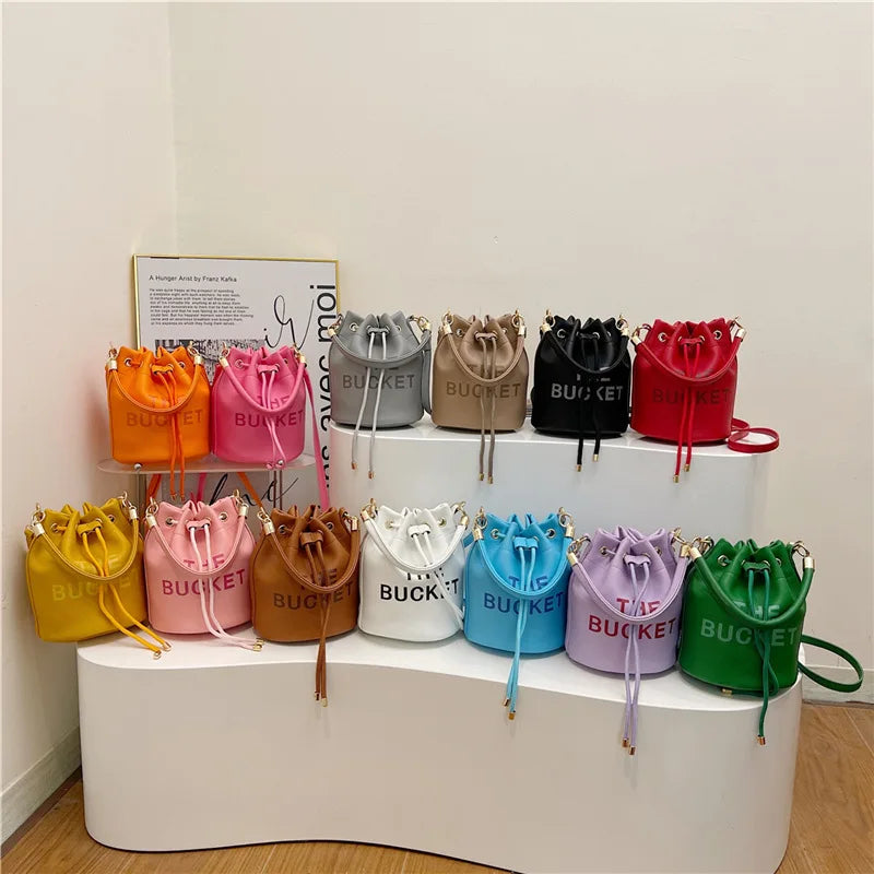 Women's Bag Portable Retro Women's Bag European And American Fashion Multifunctional Bag Women's New Bucket Shoulder Diagonal