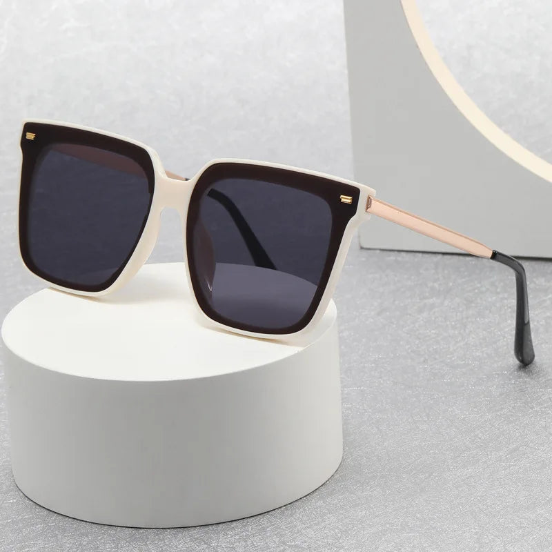Sunglasses with a high-end feel, ins generous frame, round face, slimming effect, polarized sun protection, men's sunglasses