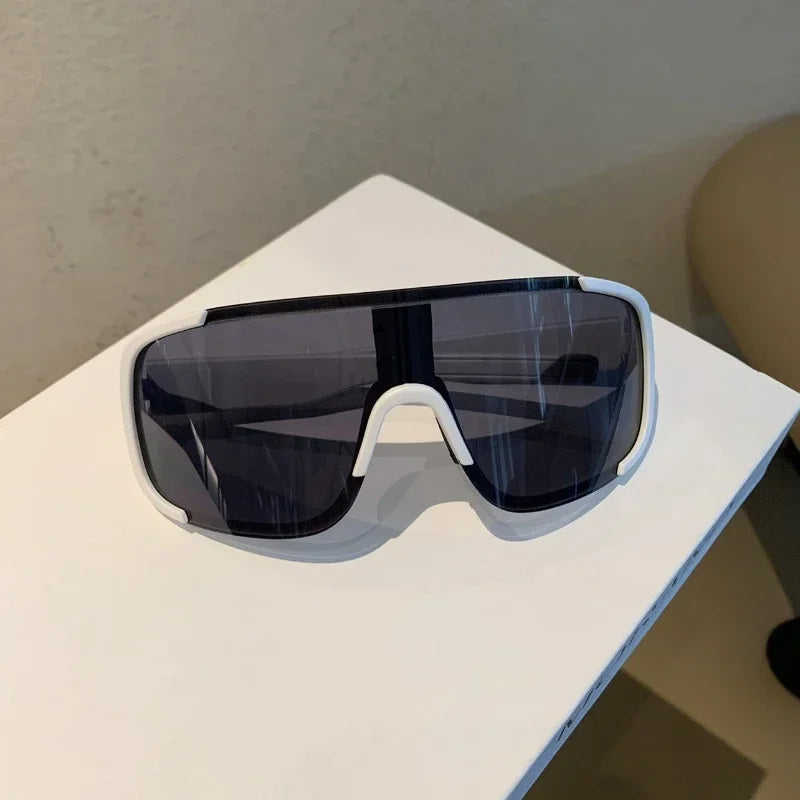 Outdoor Cycling Sunglasses for Men WomenAviator Lenses UV Resistant Windproof Eyeglasses Skiing and Mountaineering Eye Protector