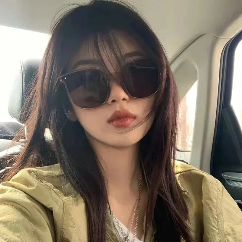 Popular sunglasses for women, polarized sun protection, lightweight, trendy, UV resistant, foldable sunglasses for driving