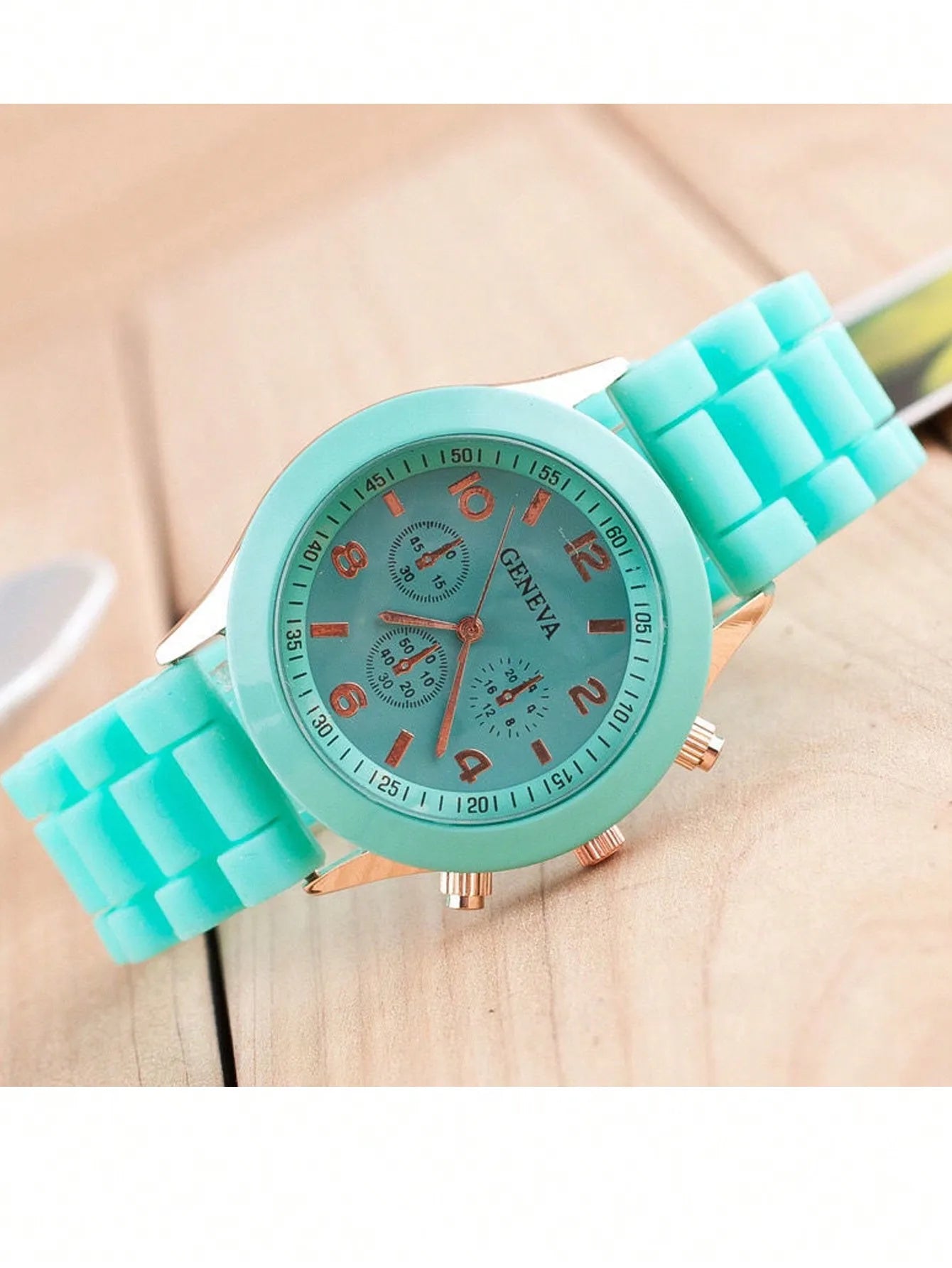Women Watches New Fashion Luxury Brand Women's Watch Silicone Strap Quartz Wrist Watch for Female Relogio Feminino