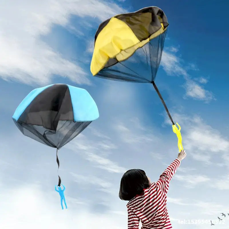 3PCS Hand Throwing Parachute Children's Outdoor Fun Sports Game Toys Parachute Characters Soldier Parent Child Interaction
