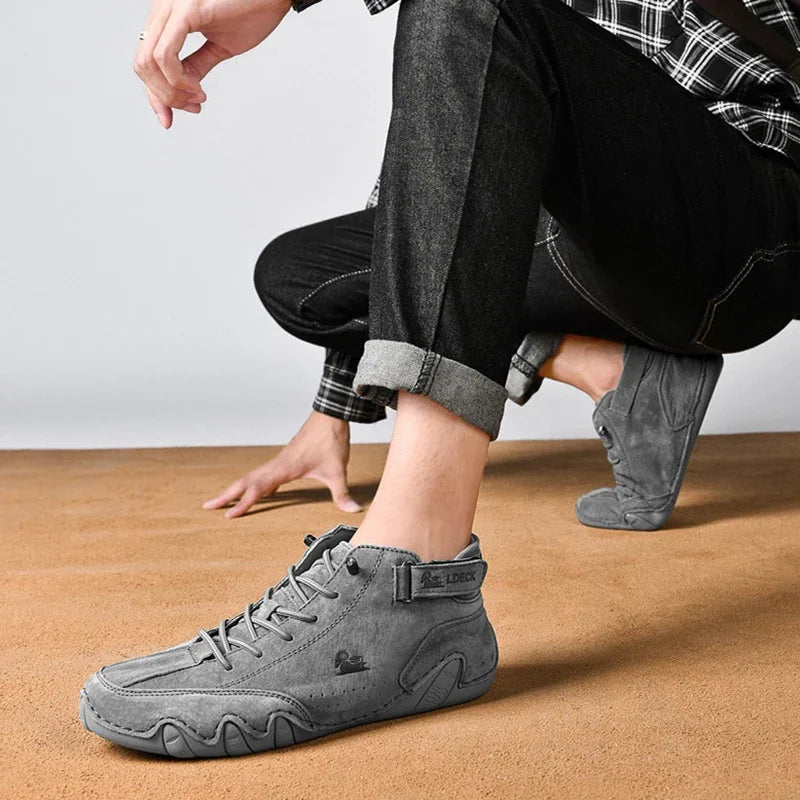 Leather Walking Shoes for Men 2025 New Casual Luxury Man Boots Outdoor High Top Sneakers Fashion Roman Footwear Motorcycle Boots