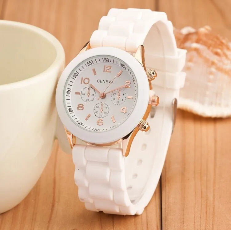 Women Watches New Fashion Luxury Brand Women's Watch Silicone Strap Quartz Wrist Watch for Female Relogio Feminino
