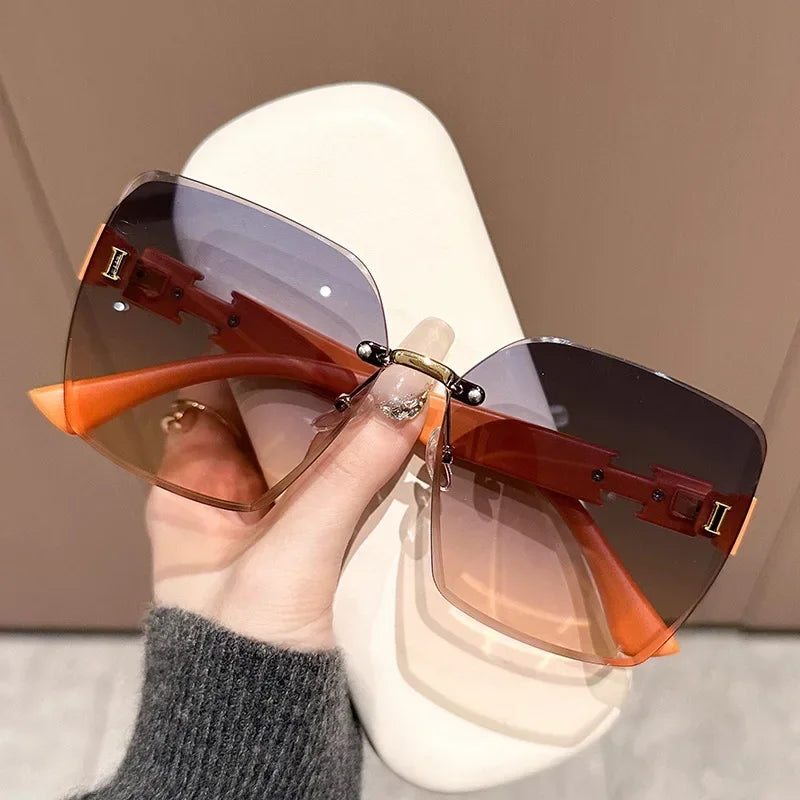 2025 New Women's Versatile Sunglasses with UV Protection, Large Frame Sunshade, Frameless Fashion Sunglasses for Women