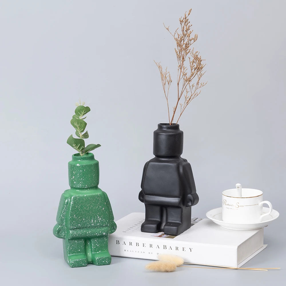 Nordic Style Ceramic Robot Vase Indoor Flower Pot Modern Home Interior Decoration White Goods Decoration Office Desk Decoration