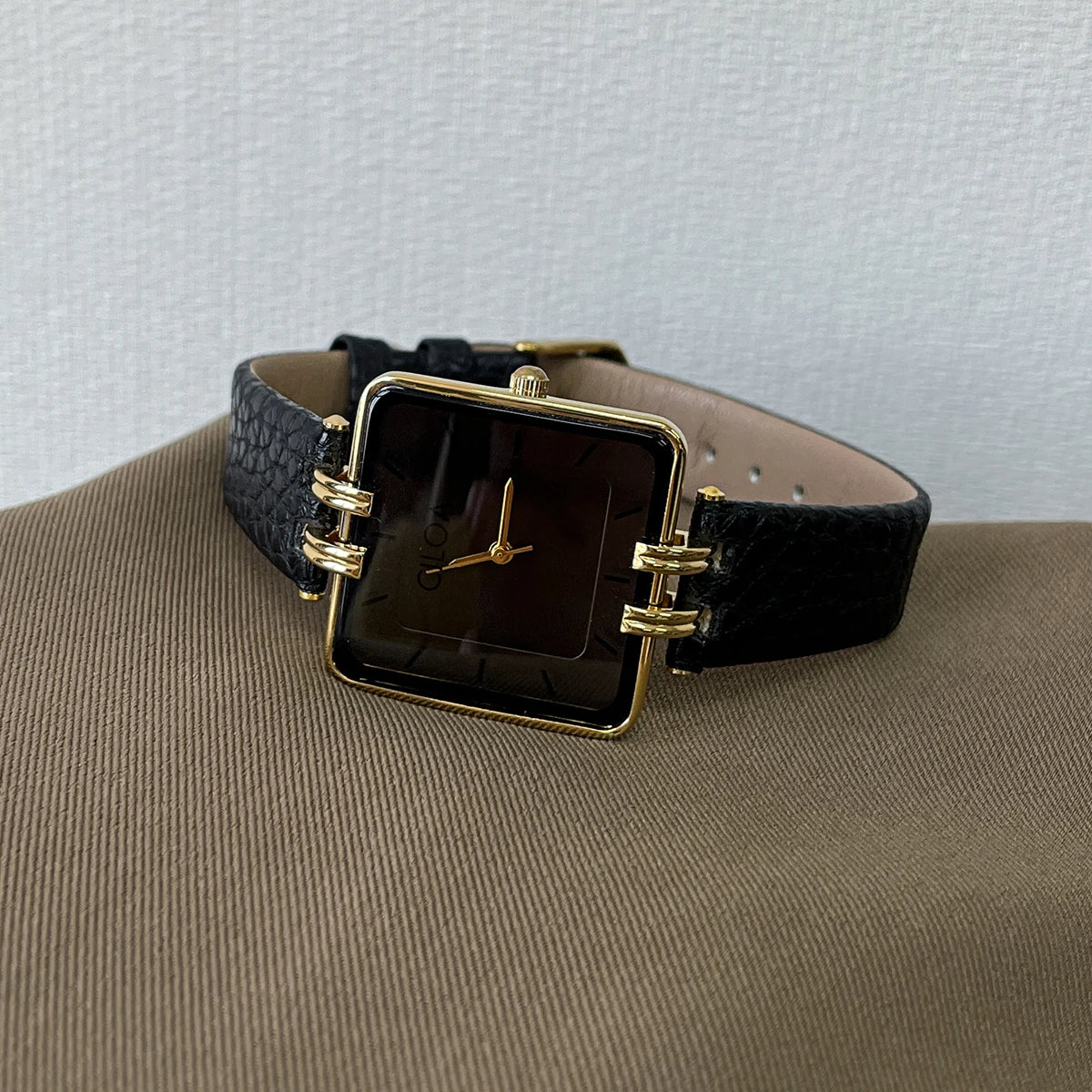 CILOA New Women's Dainty Light Luxury Quartz Watch - Compact, Waterproof