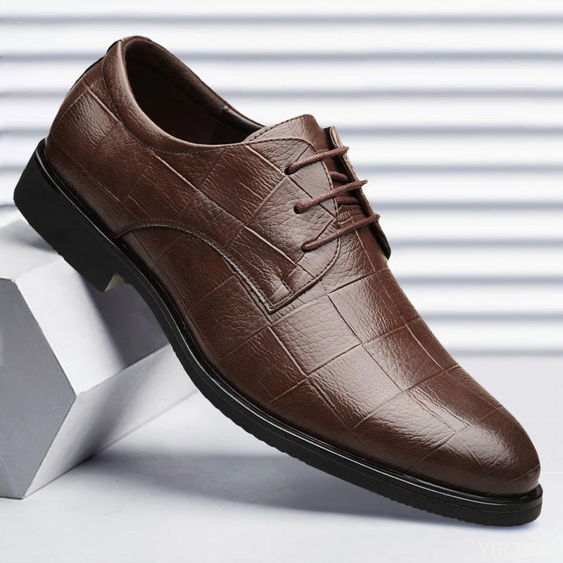 New Mens Business leather Shoes Soft soled comfortable formal shoe Casual versatile work footwear Fashion light Male shoes Homme