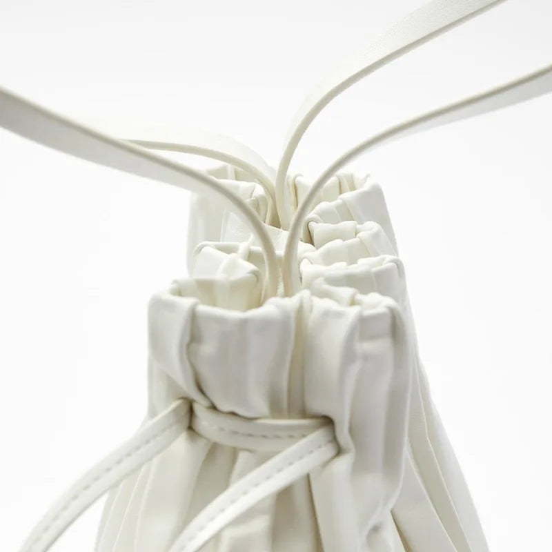 Women's Bag New Simple and Fashionable Bucket Bag Women's Single Shoulder Crossbody Small Pleated Drawstring Mouth Handbag