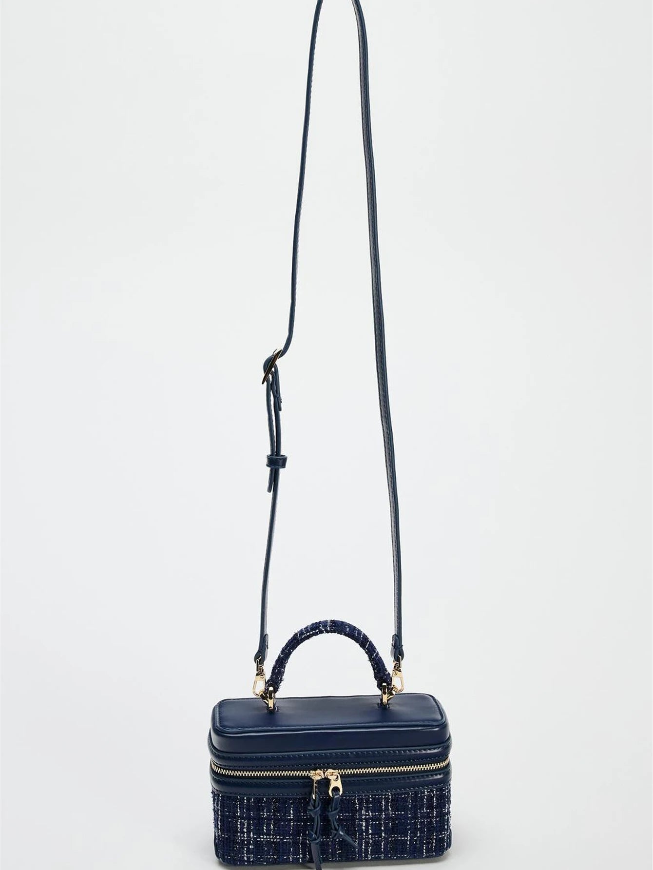Women's bag 2024 autumn and winter new small square bag with hard single shoulder cross-body portable fashion box bag women