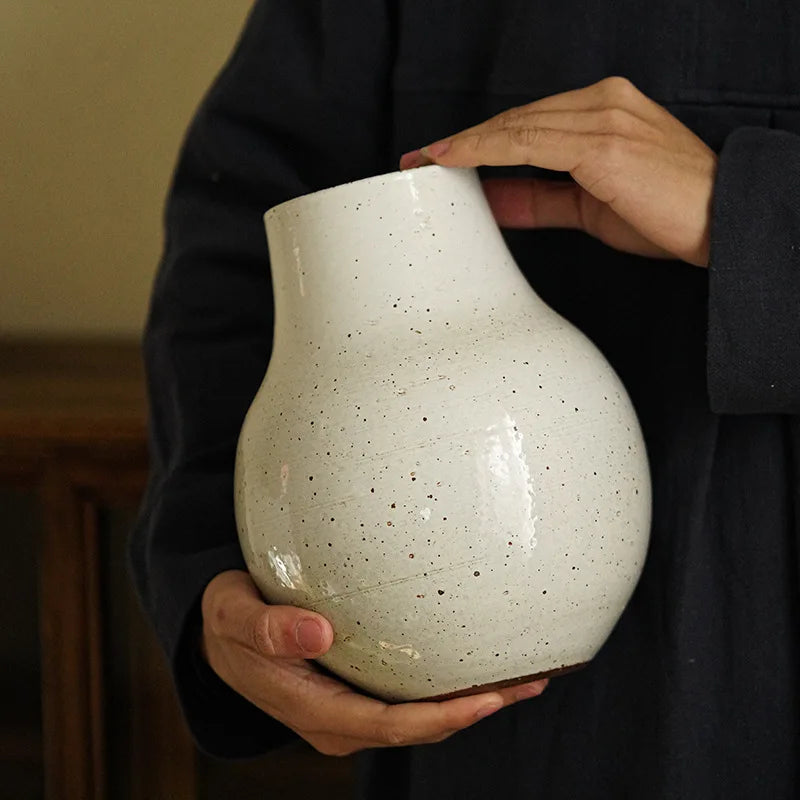 Ceramic countertop vase, simple and modern home flower arrangement, rough earthenware flower arrangement piece