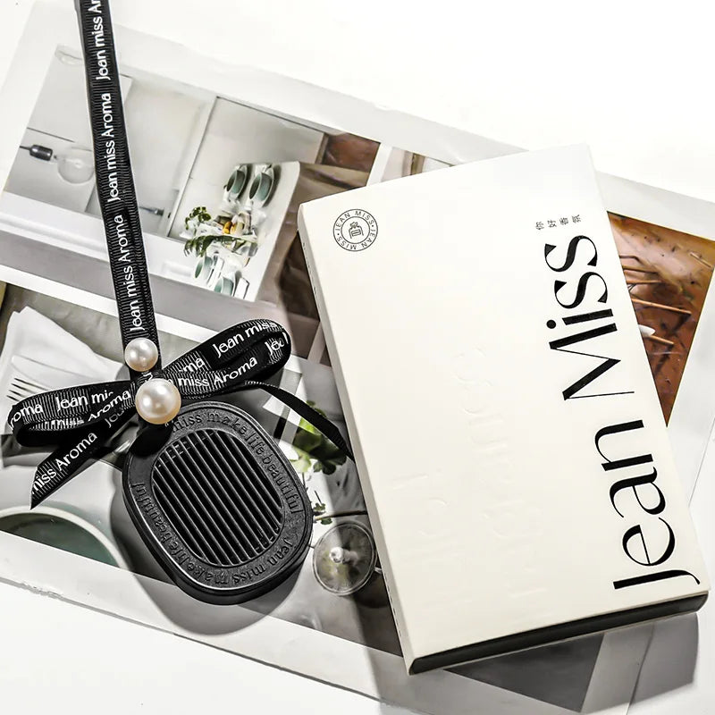 Car Fragrance Diffuser Natural Scented Car Perfume Pendant Decorate long-lasting aromatherapy fragrance piece car deodorization