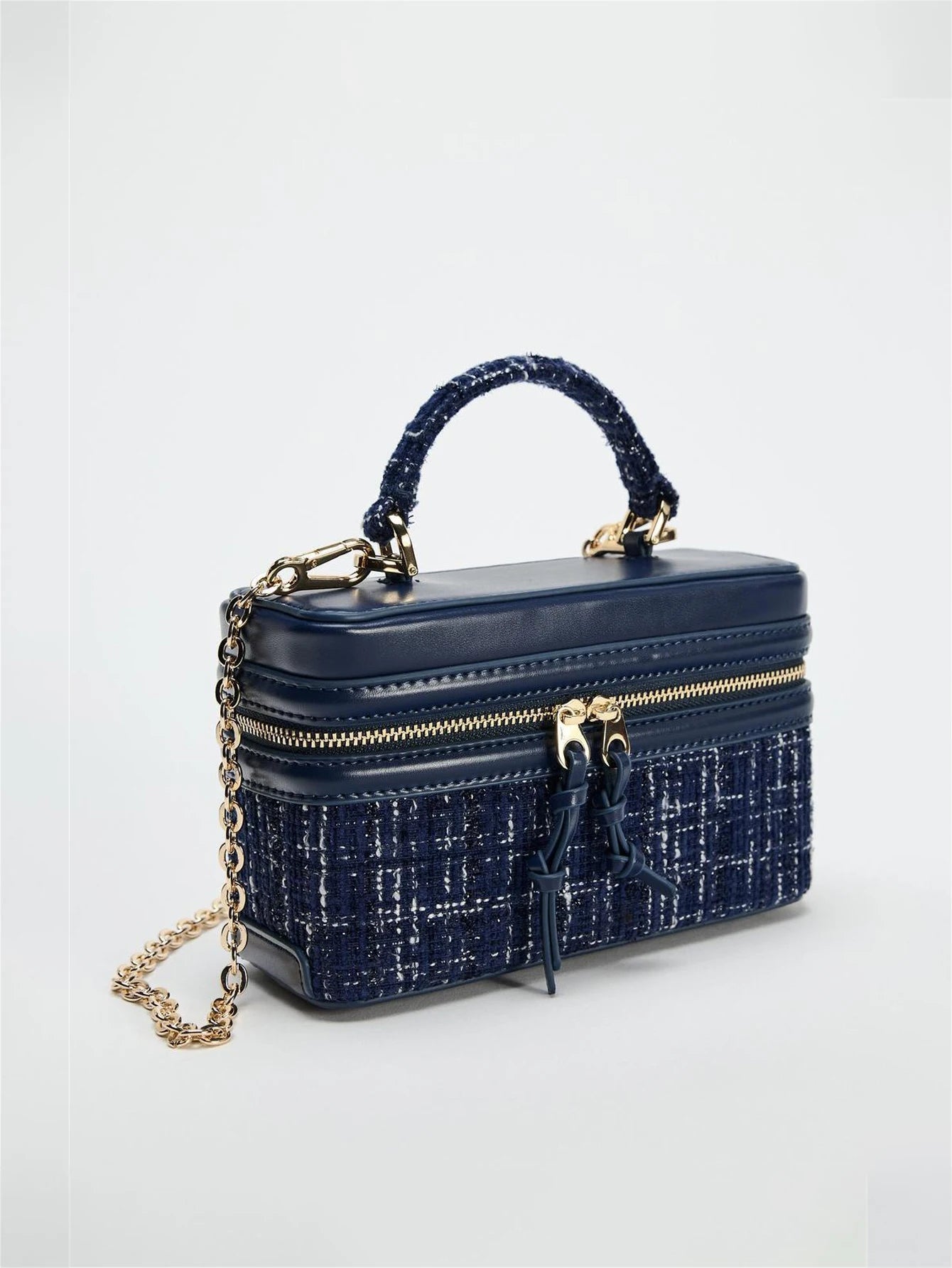 Women's bag 2024 autumn and winter new small square bag with hard single shoulder cross-body portable fashion box bag women