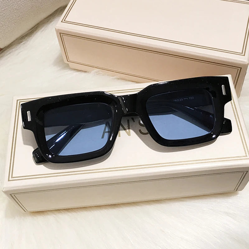 Brand Designer Square Sunglasses Women Men Ocean Color Shades Sun Glasses Female Fashion Rectangle Rivet Oculos De Sol