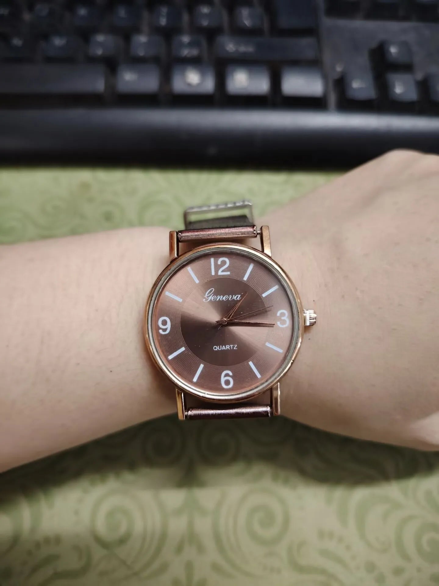 Luxury Wrist Watches for Women Fashion Quartz Watch Silicone Band Dial Women Wathes Casual Ladies watch relogio feminino