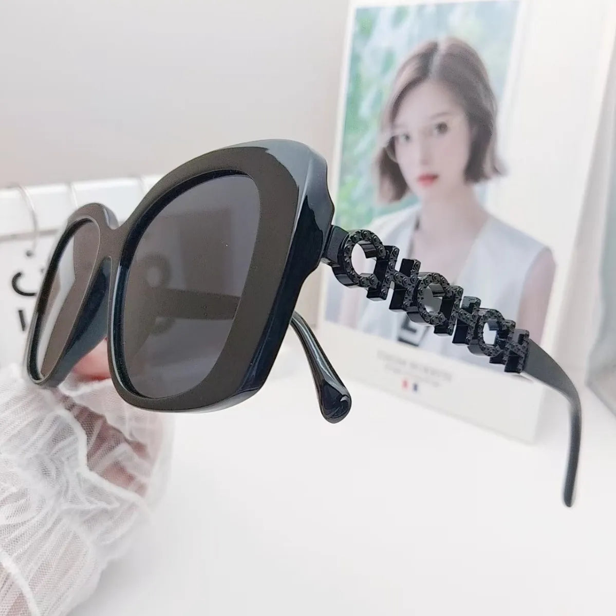 New Fashion Sunglasses for Women Female Large Frame Luxury Designer Ladies Eyeglasses Ladies Sun Glasses Driving Sunscreen