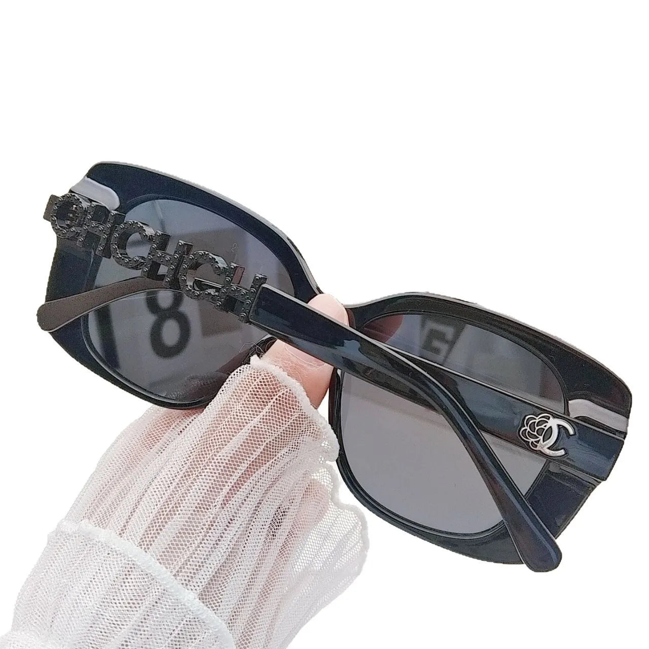 New Fashion Sunglasses for Women Female Large Frame Luxury Designer Ladies Eyeglasses Ladies Sun Glasses Driving Sunscreen