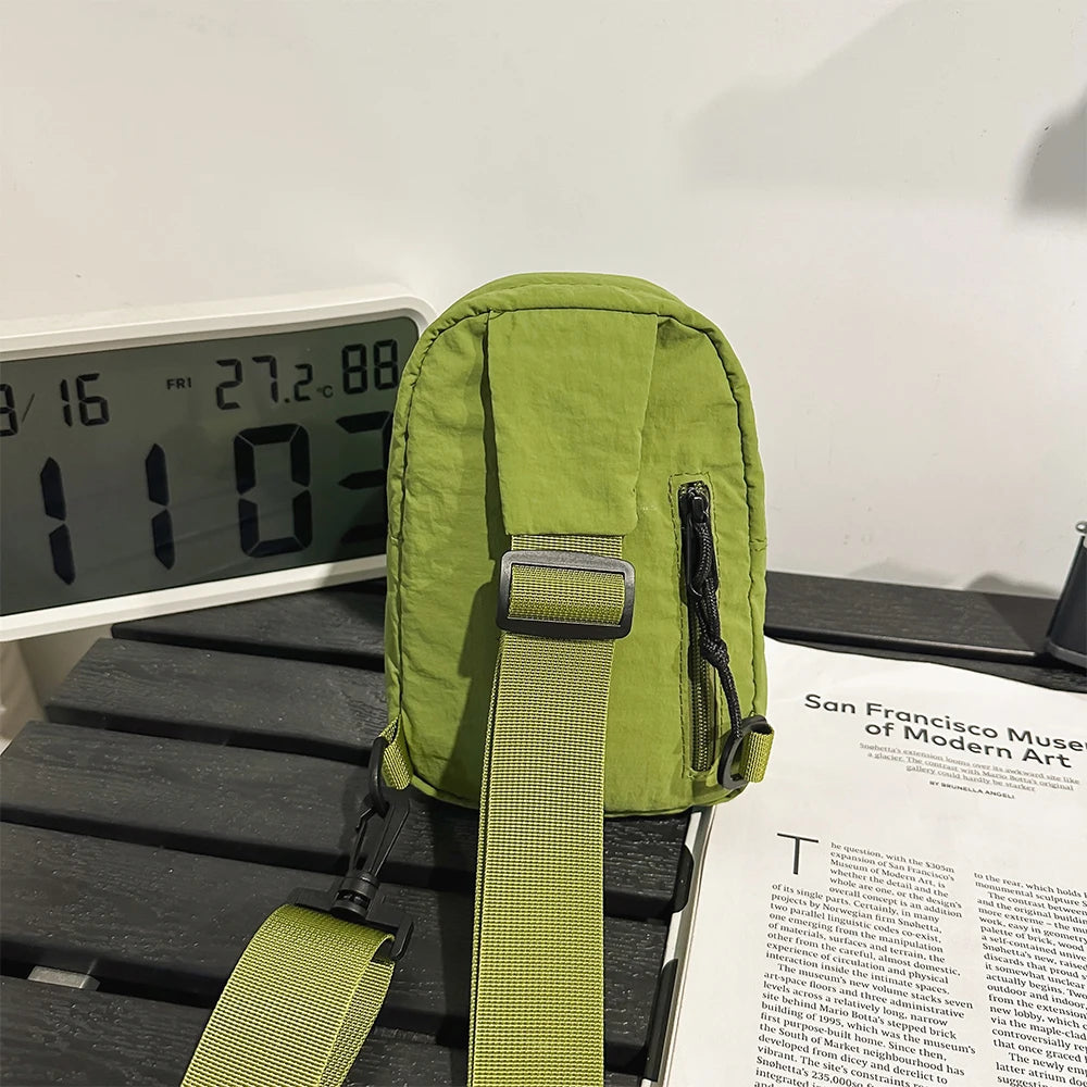 Men's Chest Bag, Trendy Small Shoulder Bag, Personalized and Fashionable Women's Crossbody Bag, Men's Casual Mobile Phone Bag