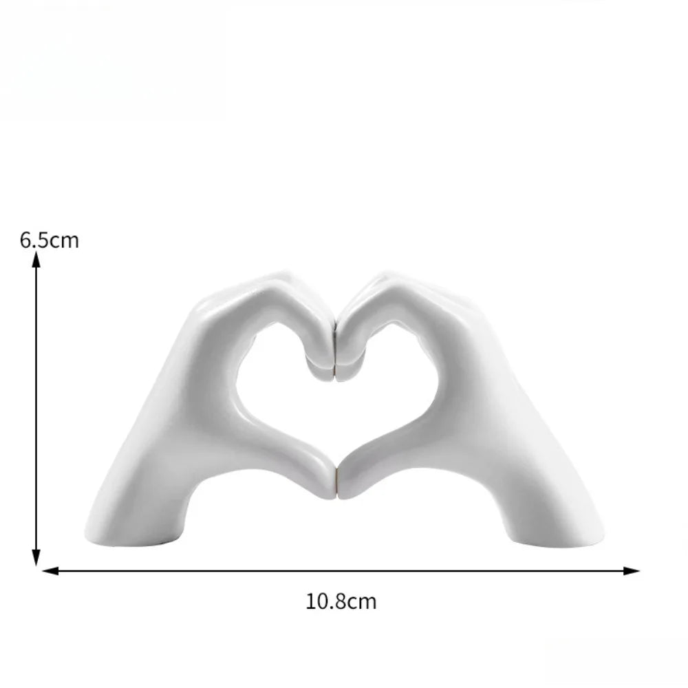 Creative Heart Hand Statue Abstract Hand Love Figurines Living Room Bedroom Modern Home Desktop Wedding Decoration