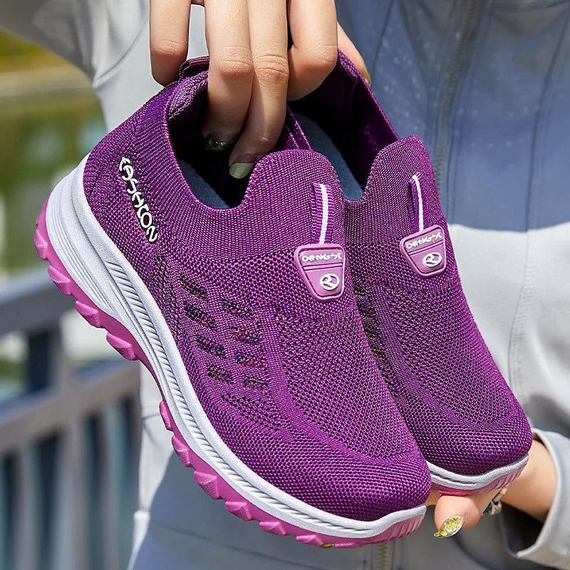 Women's Flat Shoes Slip on Casual Shoes New Luxury Platform Loafers Knitted Breathable Sneakers Soft Sole Lightweight Mom Shoes