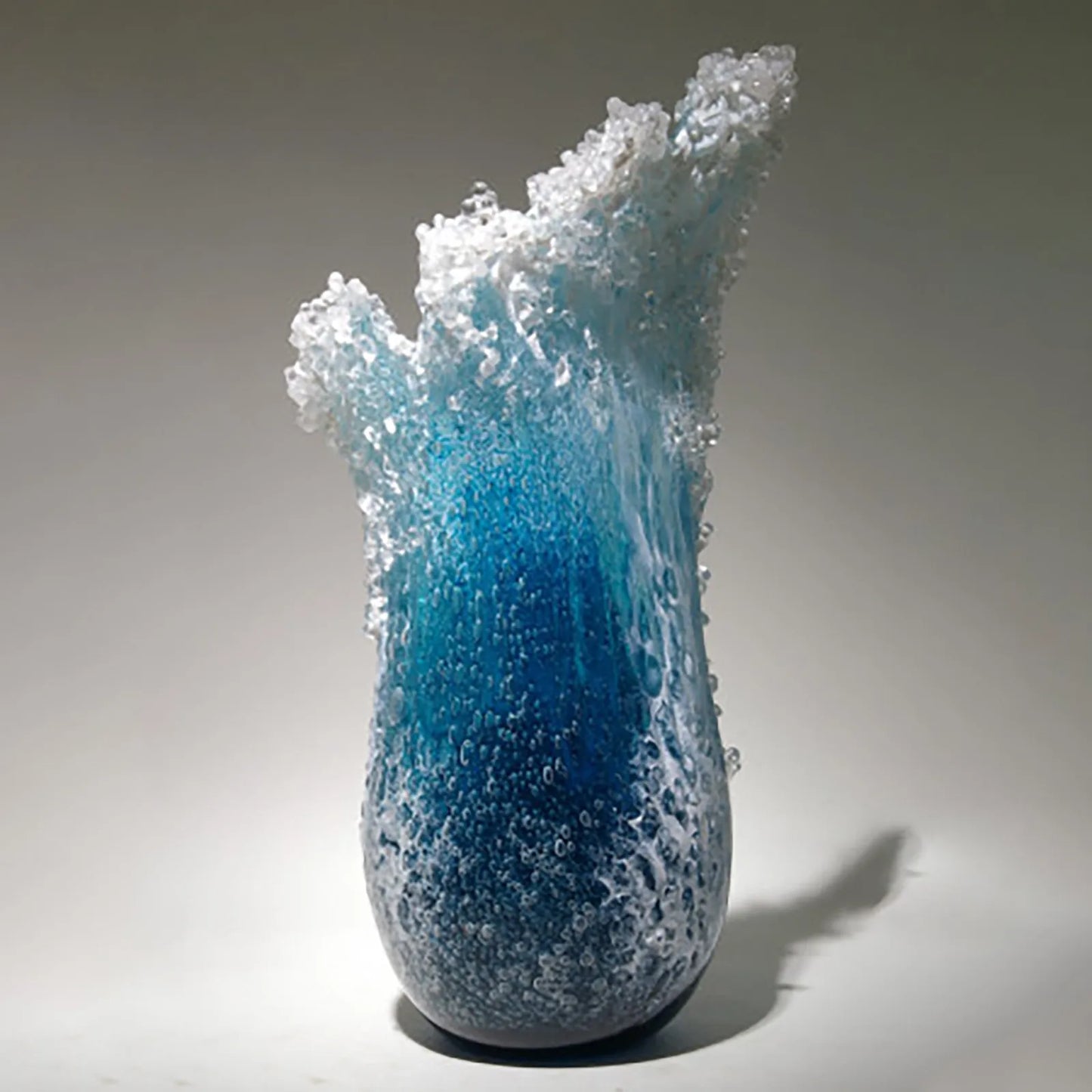 Sea Wave Vase, Wavy Vase Resin Blue Wavy Vase For Office Living Room Decorations Coffee Shop Decor