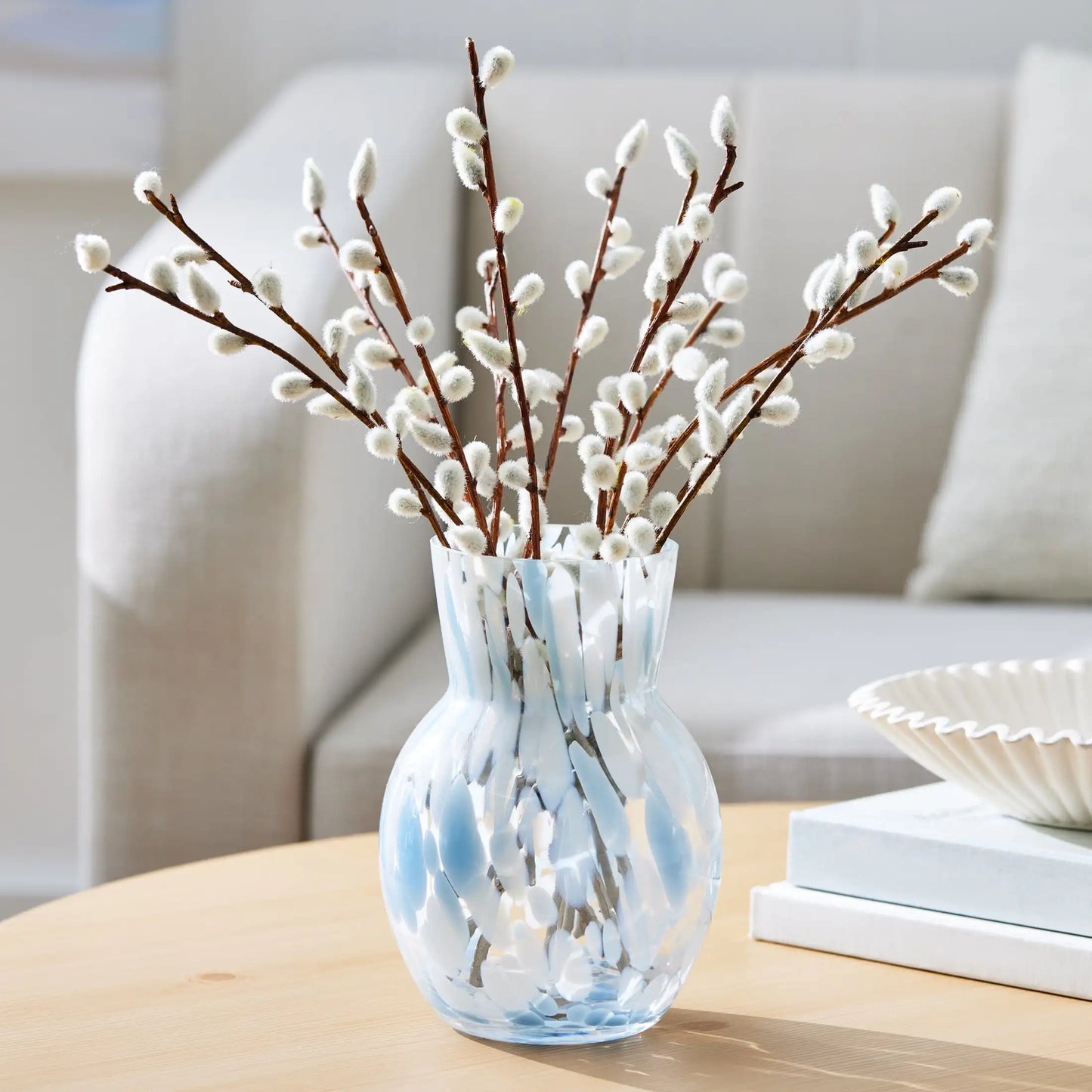 Better Homes & Gardens Tortoise Glass Vase, 7'', Blue and White