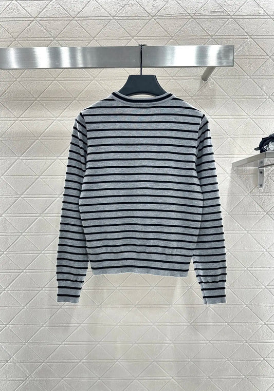 2025 Autumn/Winter New Women's Round Neck Knitted Striped Top