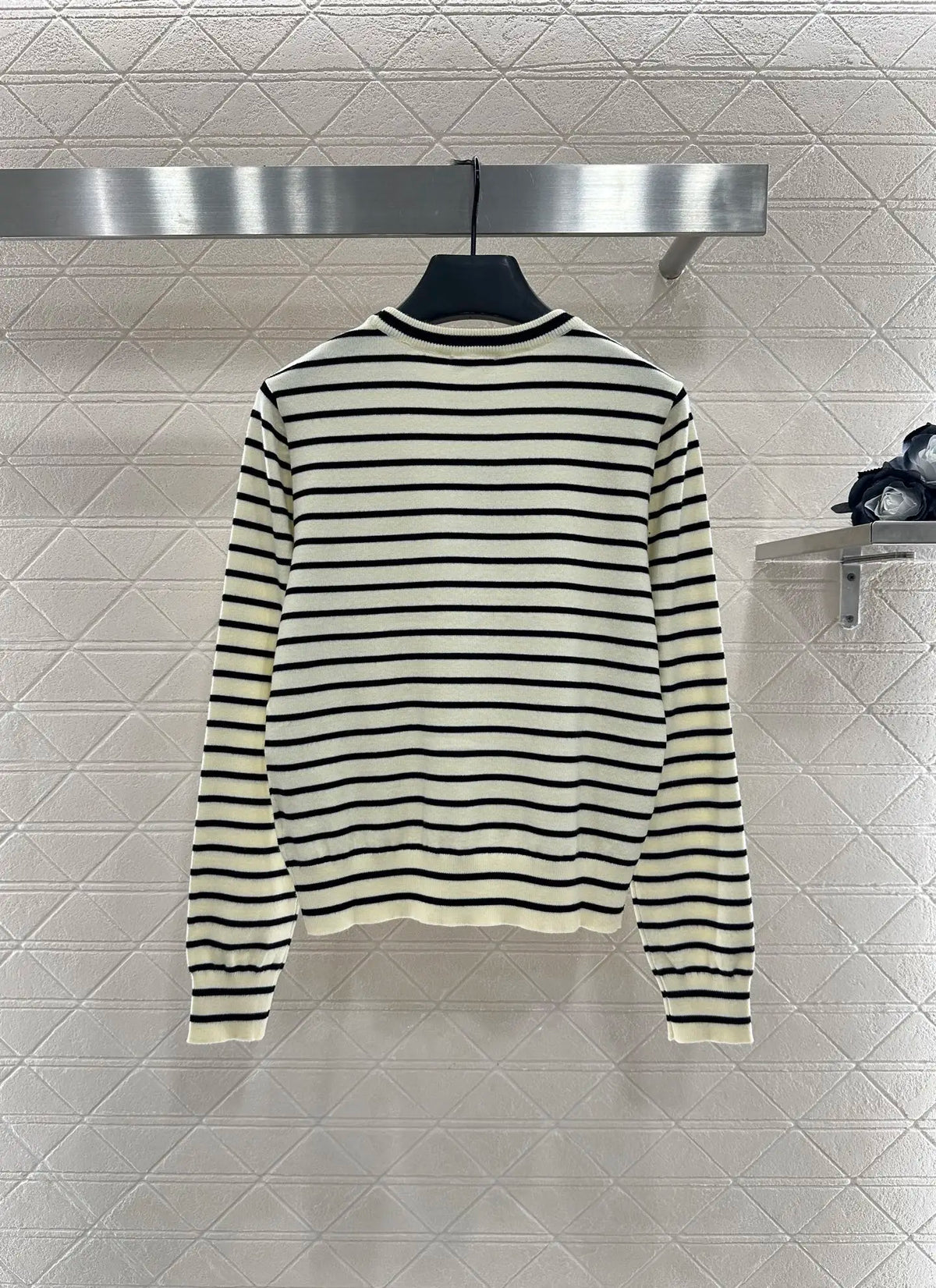 2025 Autumn/Winter New Women's Round Neck Knitted Striped Top