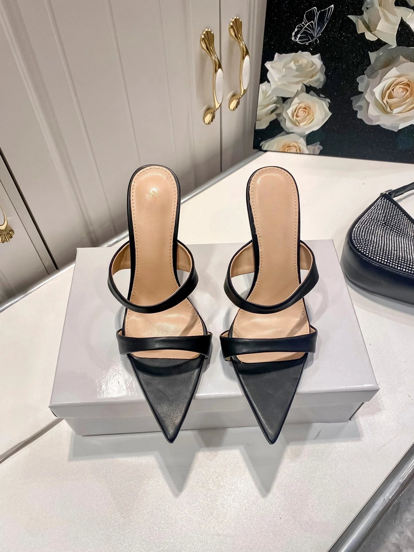 Women's Slippers Shoes Comfortable Breathable Home Footwear Soft Slip-On Design for Women