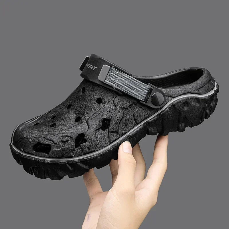 2025 Summer Men Sandals Hot sell Outdoor Garden Clogs Hole Shoes Male Casual Shoes Water Shoes Comfort Home Soft Slippers