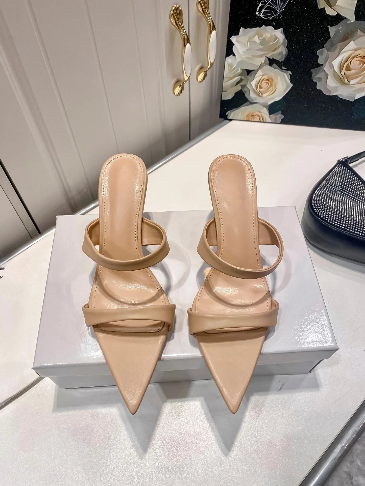 Women's Slippers Shoes Comfortable Breathable Home Footwear Soft Slip-On Design for Women