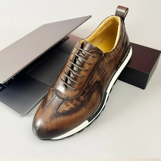 British style round head lightweight handmade vintage leather sports casual leather shoes for men lace-ups Zapatos Hombre a38