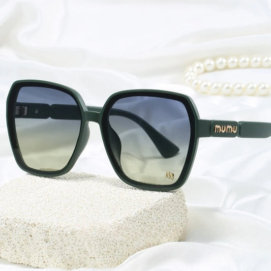 2025 Luxury Sunglasses Women High-End Large Frame Retro Fashion UV400 Protection Trendy Designer Shades Light Luxury Glasses