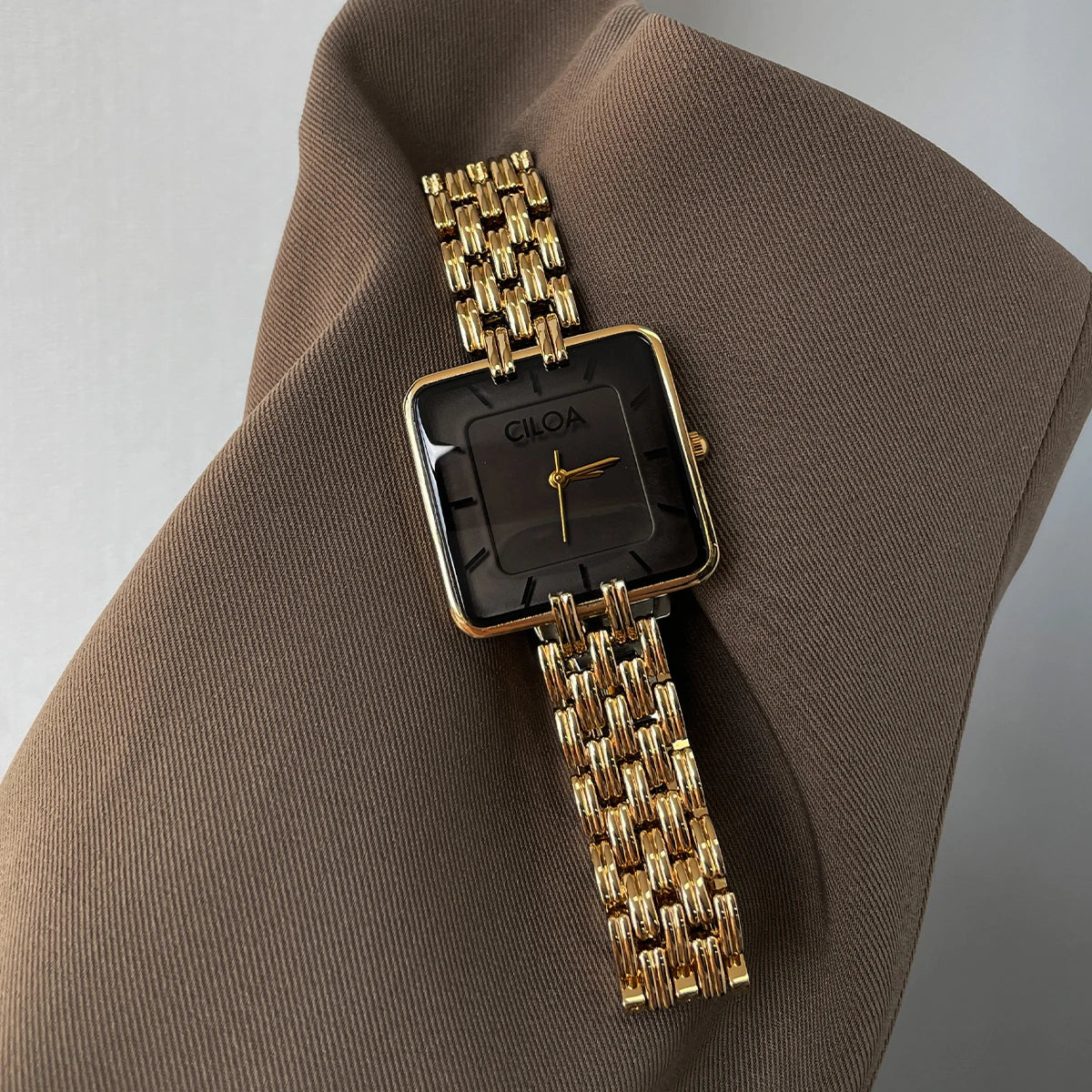 CILOA New Women's Dainty Light Luxury Quartz Watch - Compact, Waterproof