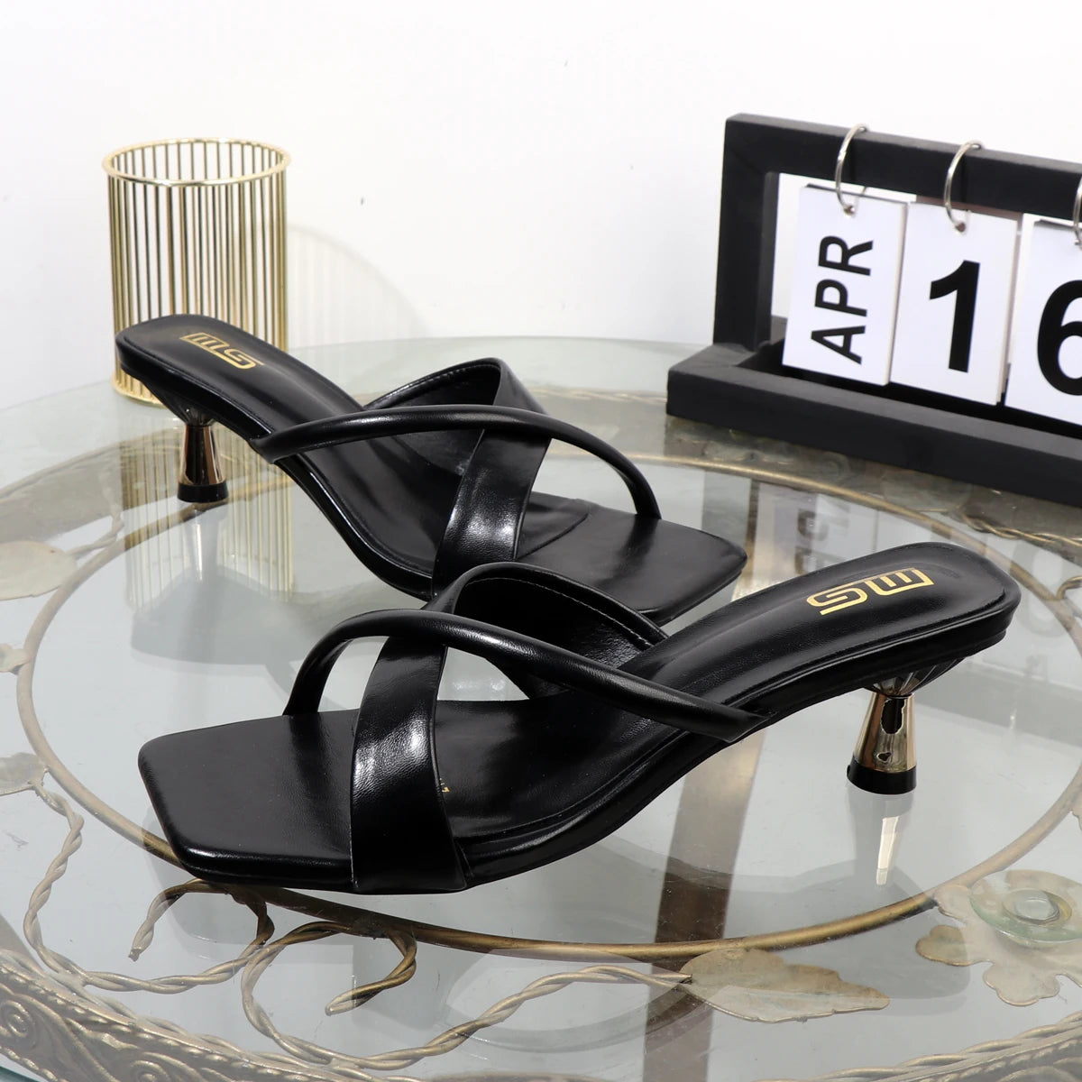 Women's shoes 2025summer High-end fashion Hollow slippers drag ultra-soft open-toed outside thin heels wear sandals 5CM 42 yards