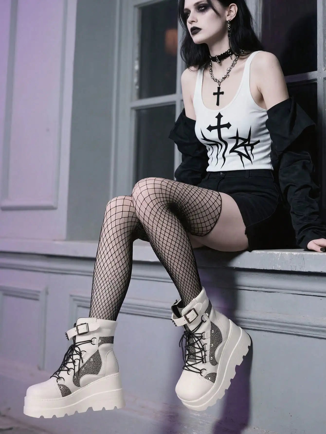 Gothic Platform Combat Boots Wedge Heel Lace Up Ankle Motorcycle Goth Rivet Buckle Fashion Women Booties Shoes