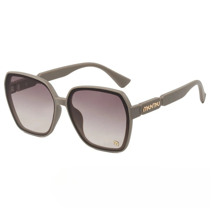 2025 Luxury Sunglasses Women High-End Large Frame Retro Fashion UV400 Protection Trendy Designer Shades Light Luxury Glasses
