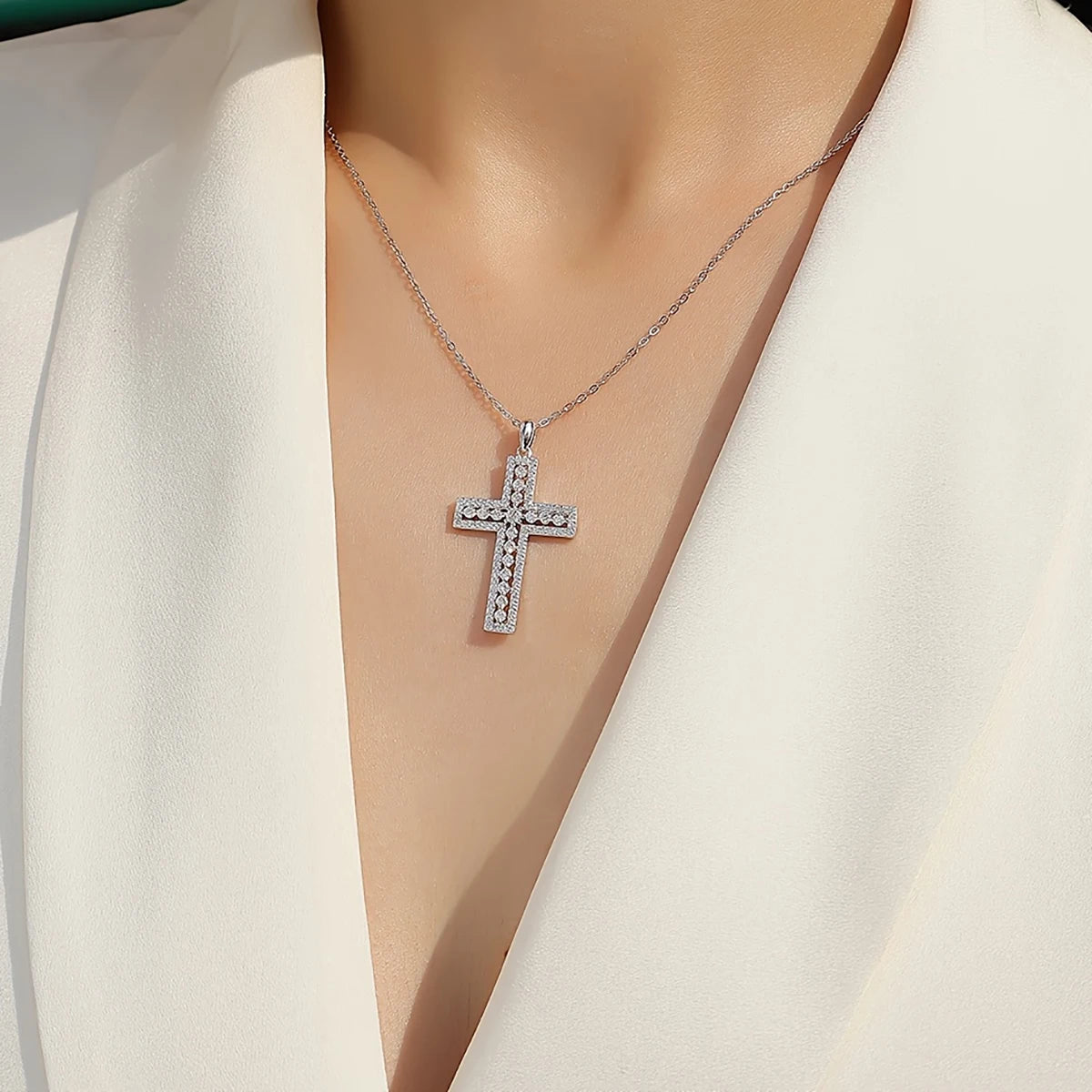 JIUZUAN S925 Silver Plated 18K Platinum Pendant Necklace Channel Set Cross Round Moissanite Diamond Wedding With Certificate