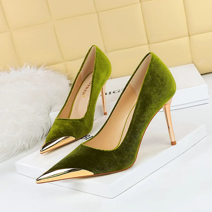 Women's Fashion Light Luxury High Heels Metal Pointed Suede Fine Heels Single Shoes