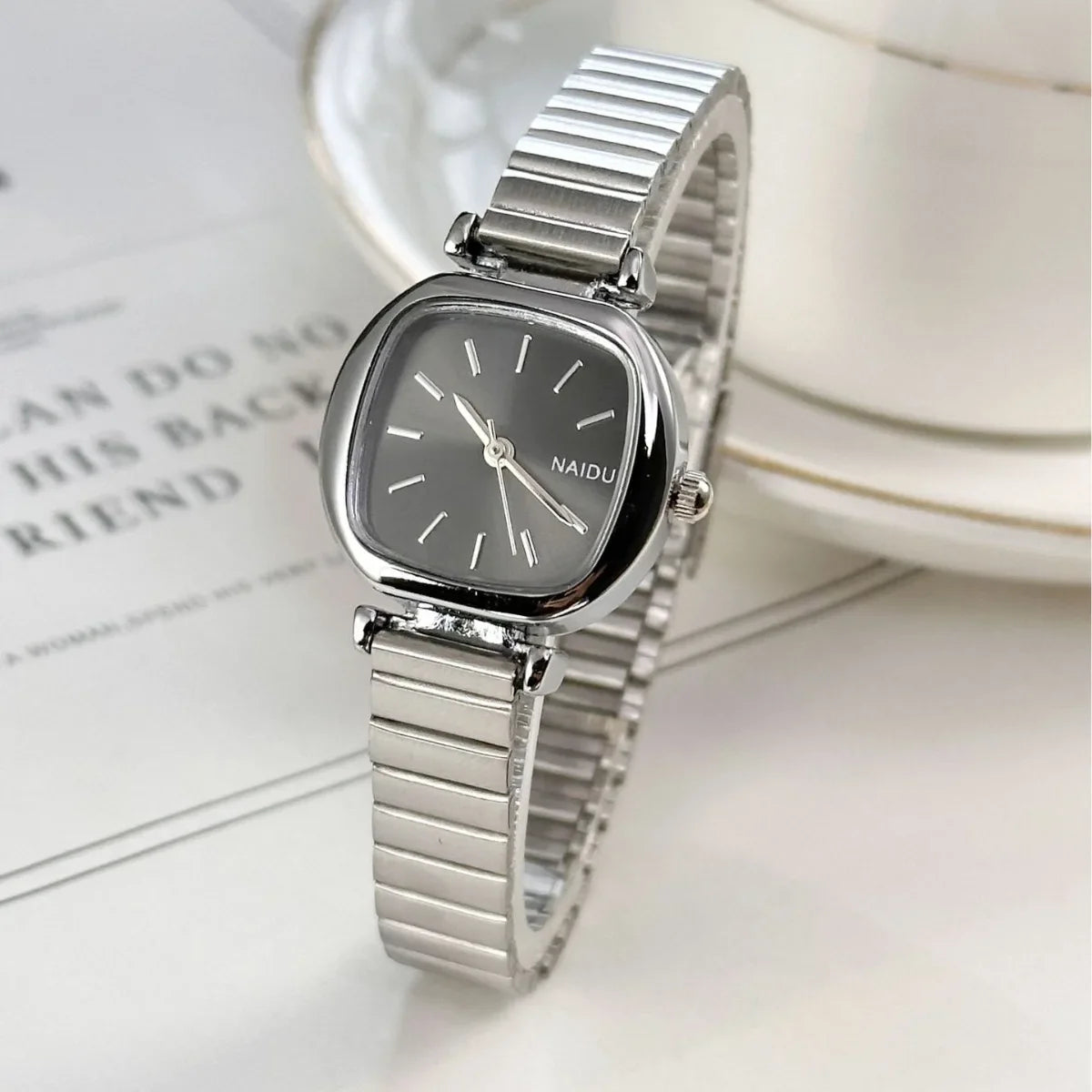 Fashion Women Watches Relogio Feminino Luxury Sliver Colors Watch Ladies Steel Strap Quartz Wristwatch Clock Reloj Mujer