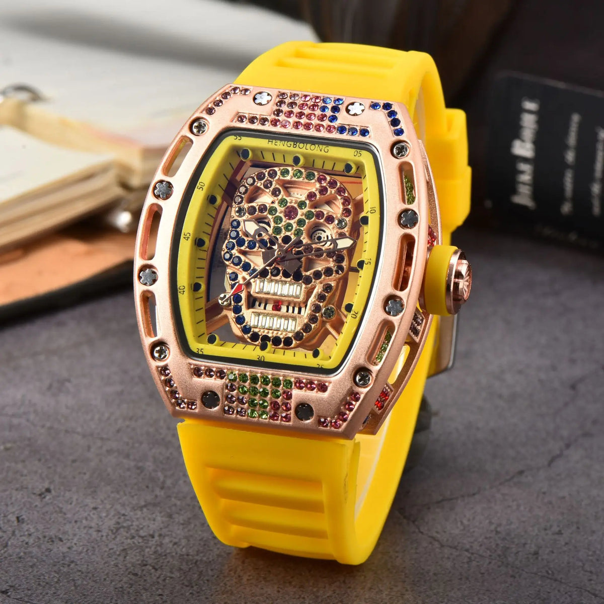New colored diamond skull quartz watch spot wholesale fashion business diamond-encrusted silicone watch men