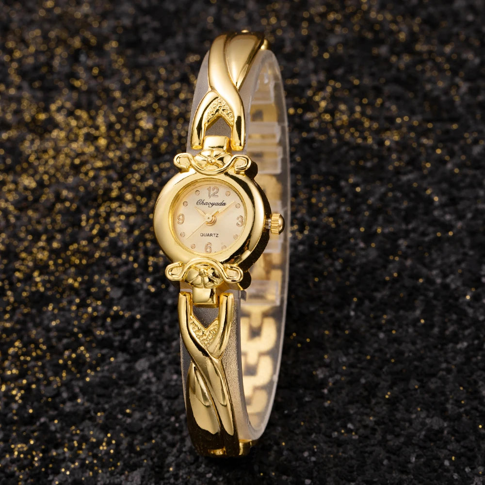 Fashion Gold Vintage Watch for Women Luxury Elegant Quartz Watch Women's Pattern Bracelet Casual Wristwatches Reloj Mujer