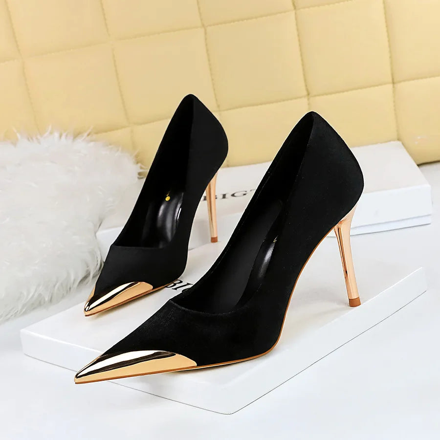 Women's Fashion Light Luxury High Heels Metal Pointed Suede Fine Heels Single Shoes