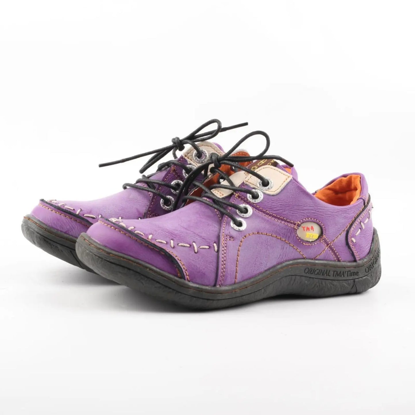 TMA EYES Women's Hand-Stitched Leather Sneakers Lightweight Flat Design Shoes For Women For Autumn Seasons