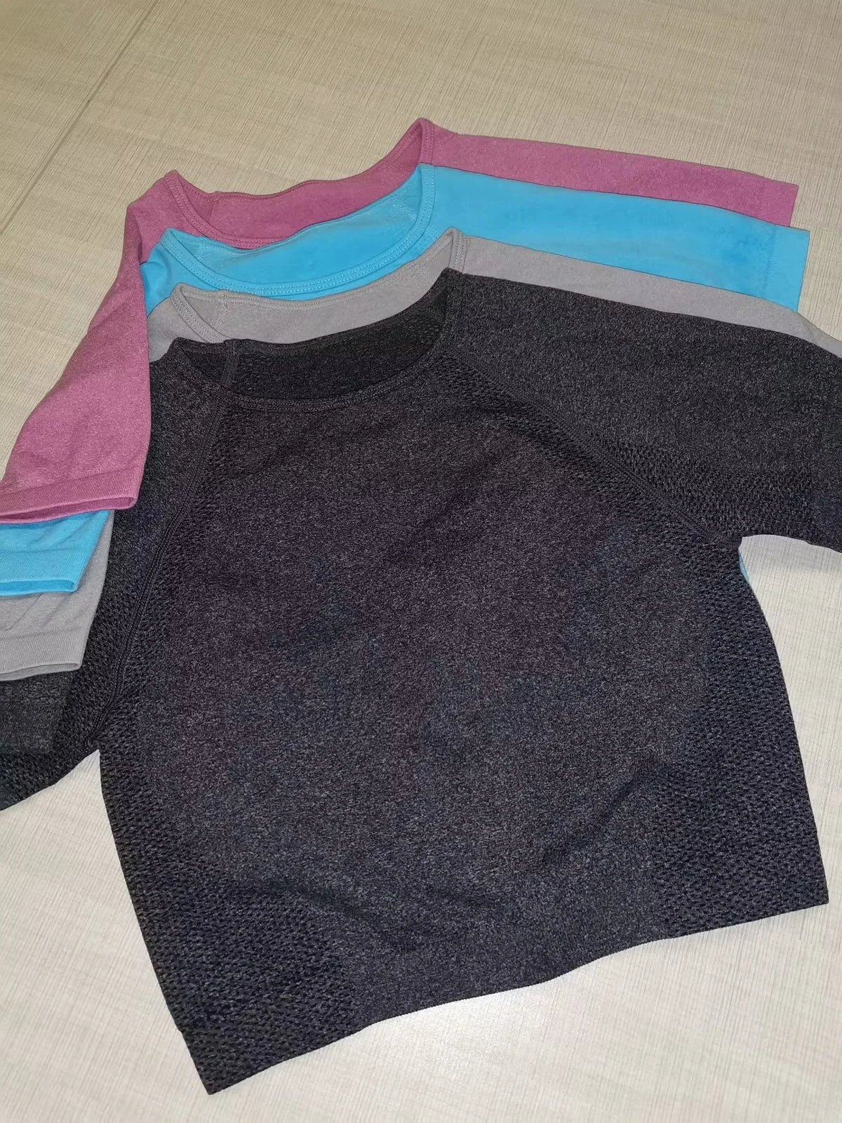 Women's Knitted Seamless Running Sports Short Sleeve Top Fitness Yoga Wear