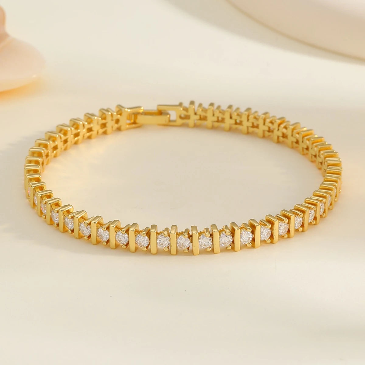 S925 Silver Moissanite Tennis Bracelet Fine Jewelry 18k Gold-plated Personalized and Versatile, Suitable for Gift Giving