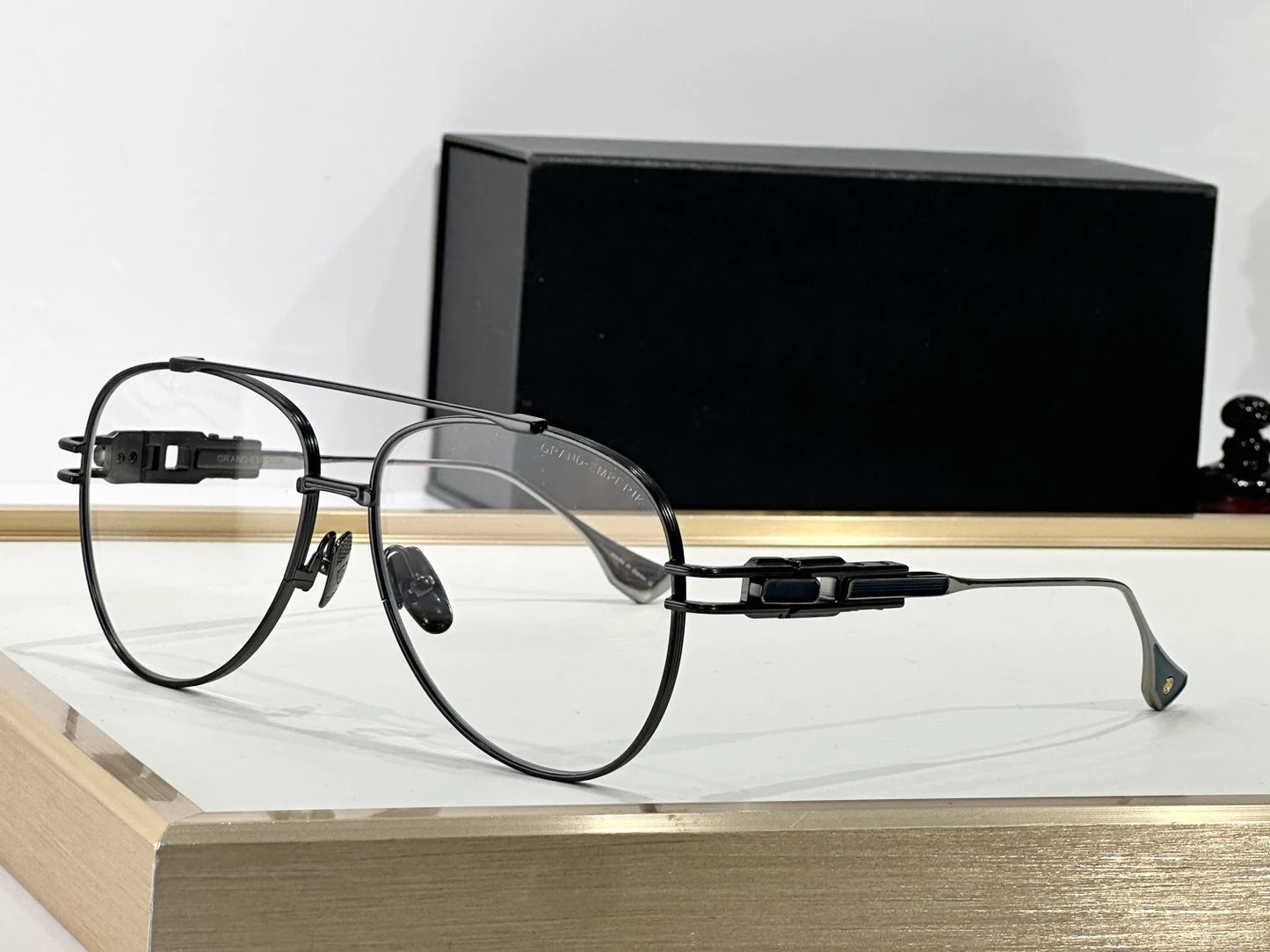 Top High Quality Sunglasses for Men and Women ADITA GRAND EMPERIK DTS158 UV400 Retro Fashion Special Design Sun Glasses with box